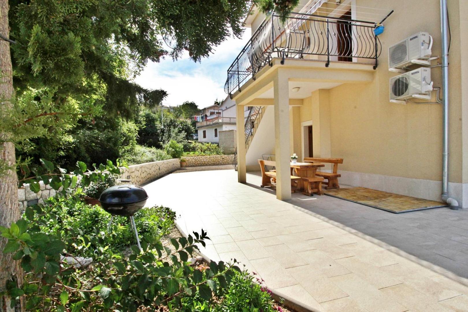 Apartments Ivanka C. Soline  Exterior photo